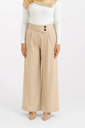 Beige Pleated Pant With Belt