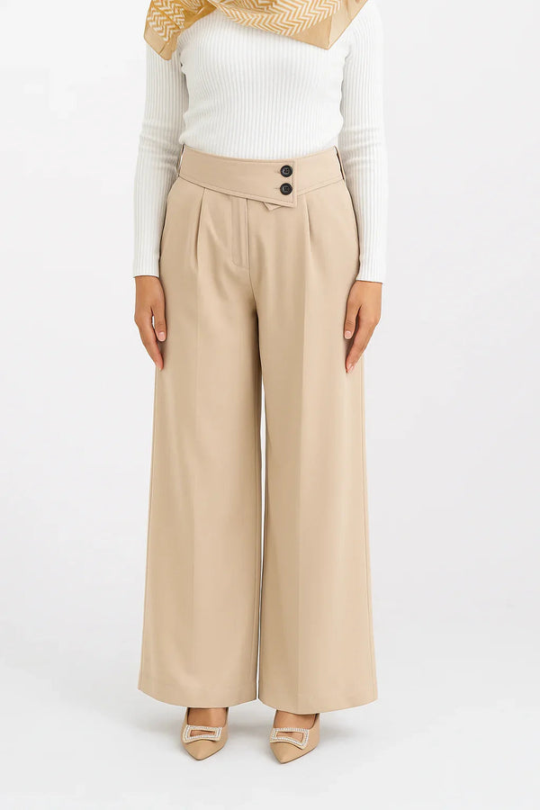 Beige Pleated Pant With Belt