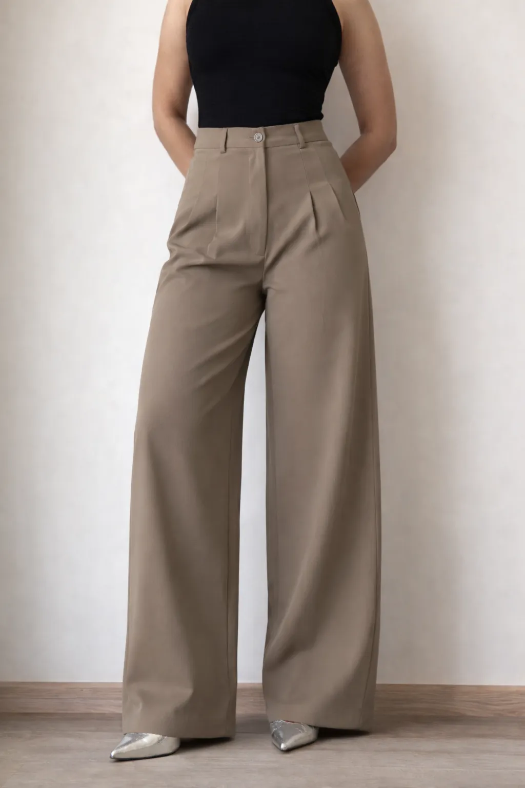 Sand Wide leg Pleated Pant
